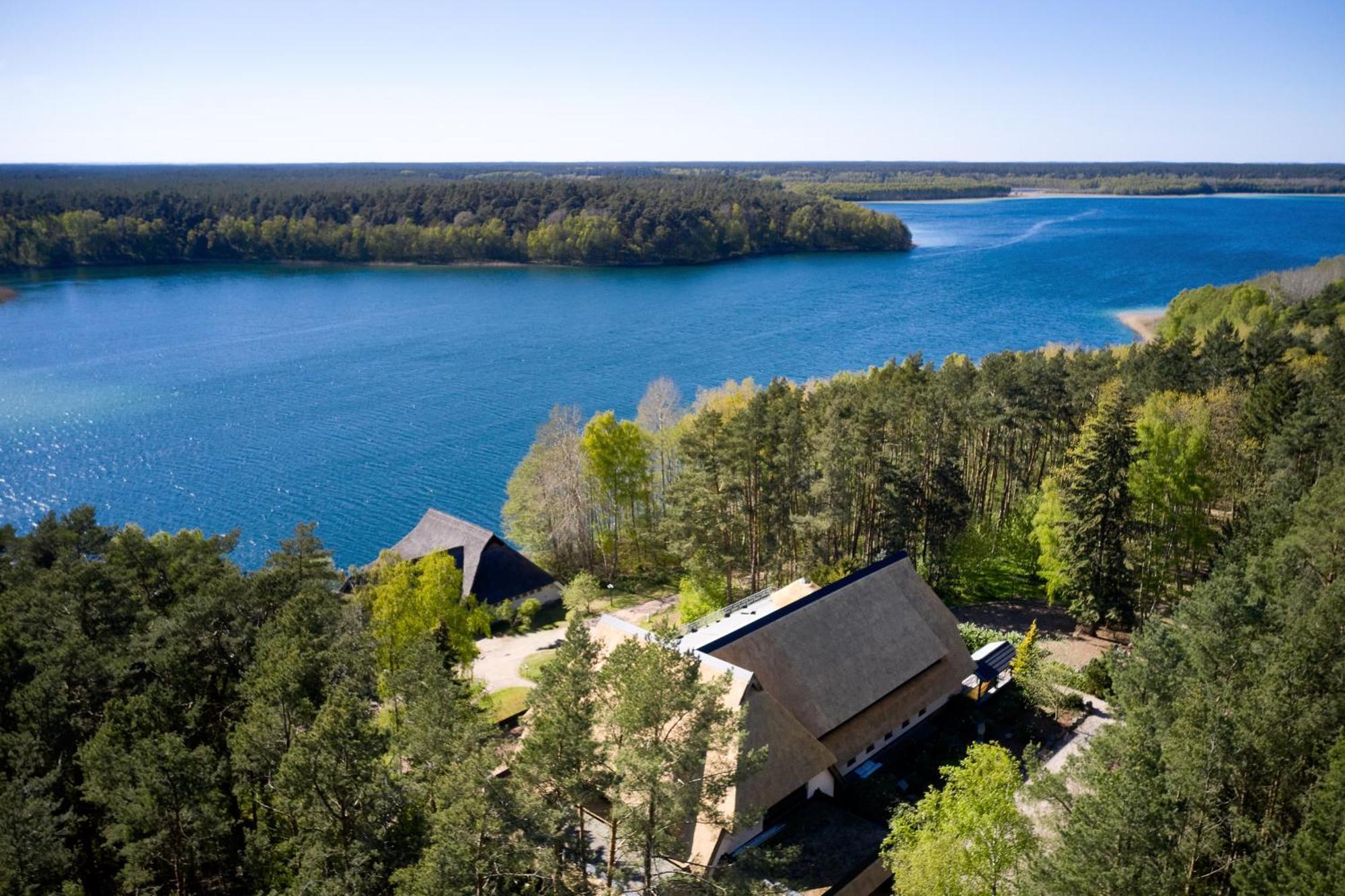 Van Der Valk Naturresort Drewitz Nossentiner Huette ภายนอก รูปภาพ